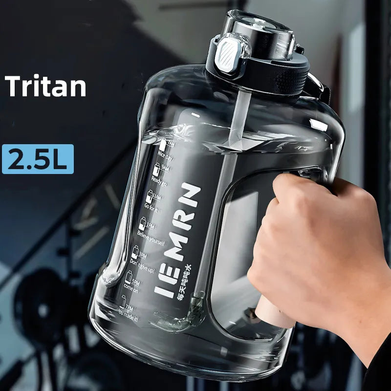 2 Liters Large Capacity Water Bottle